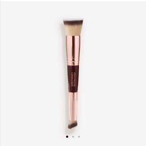 Charlotte Tilbury Rose Gold Hollywood Complexion Brush